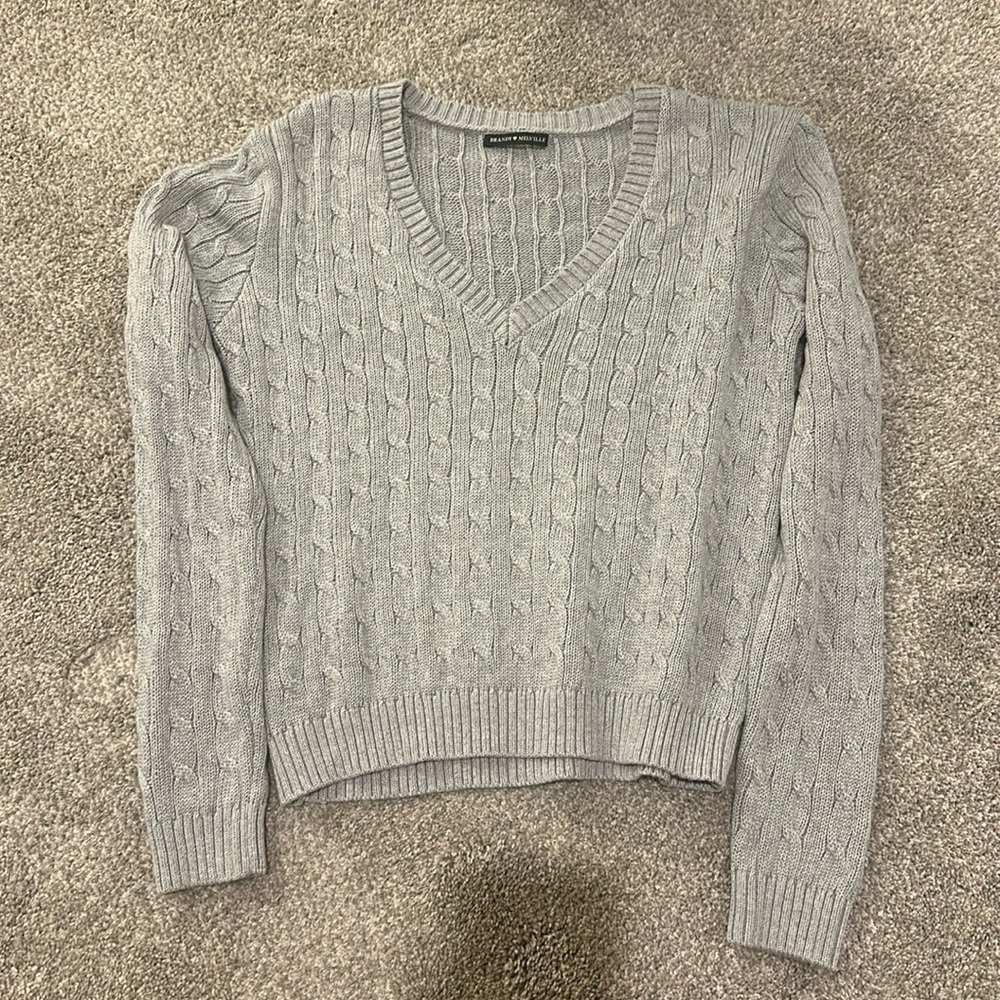 Brandy 🩷 Melville gray v-neck sweater. One size. Like new. Waist length